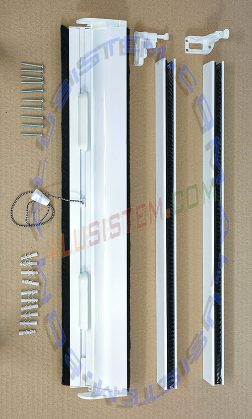 Componentes del kit de mosquitera Foto del kit con los componentes que lo forman.